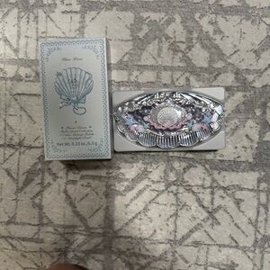 Flower knows 6-Color Makeup Palette - Pastel Silver Shell